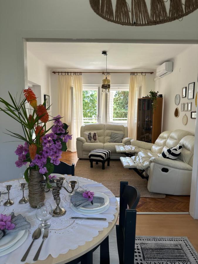 Cosy Family Apartment Marina Kastela Near Airport Exterior photo